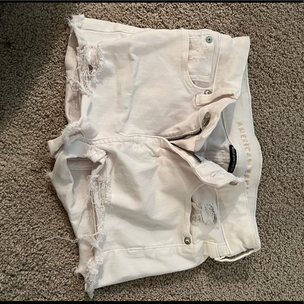 White American eagle shorts
